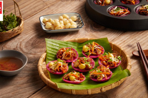 banh-khot-la-cam-nhan-nam-hat-sen
