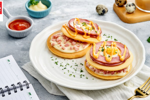 pancake-jambon-trung-cut