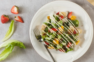 salad-hat-chia