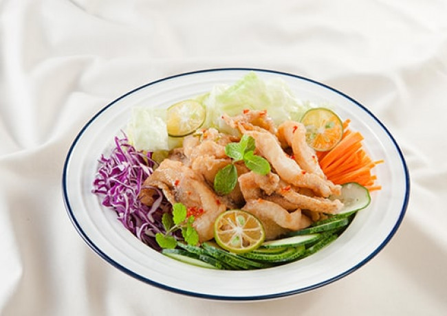 ca-dieu-hong-chien-xot-tac