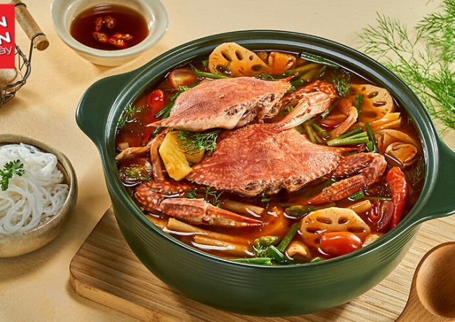 canh-ghe-cu-sen-chua-cay